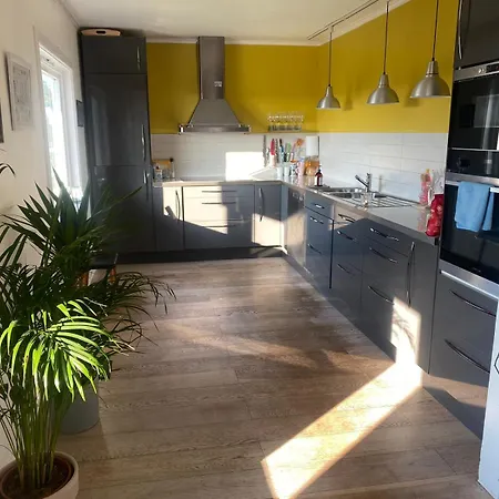 Bugardsasen1, Whole House * סאנדפיורד